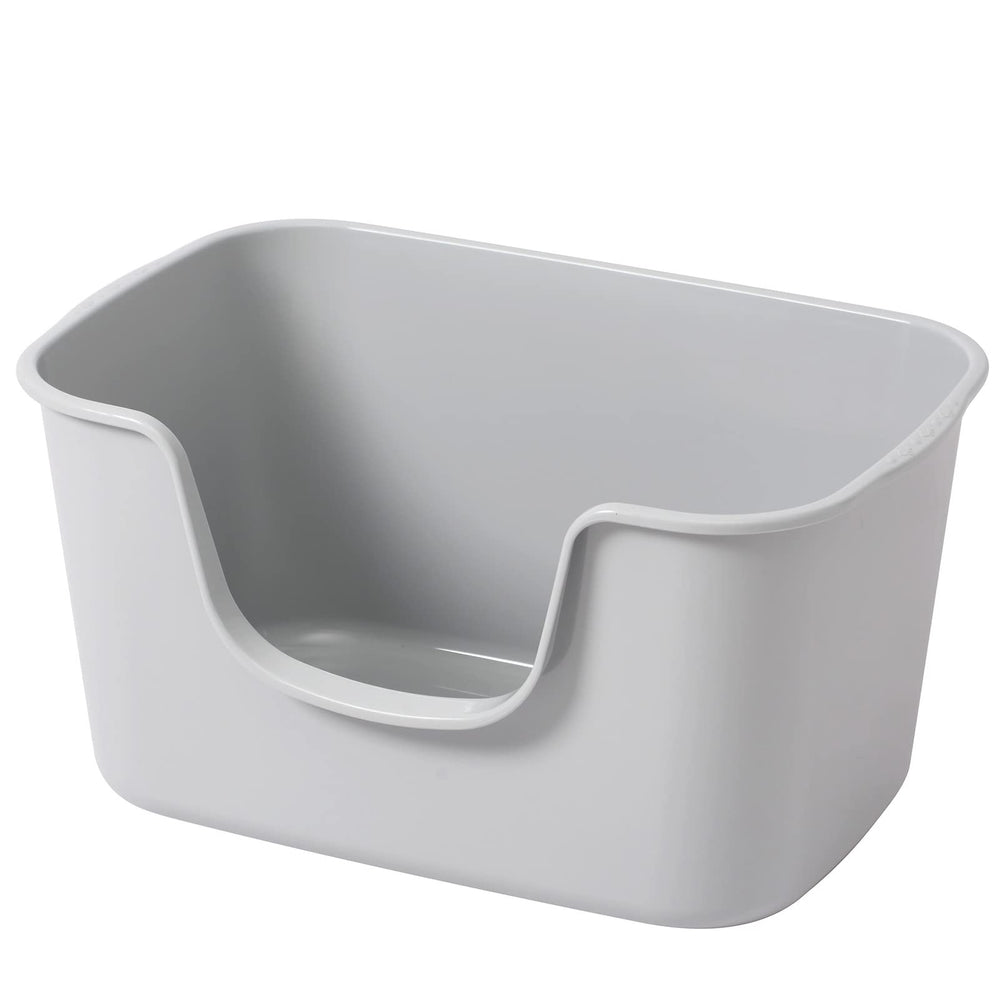 Smart Paws deep 33 cm height with reinforced edges helps prevent leaks.