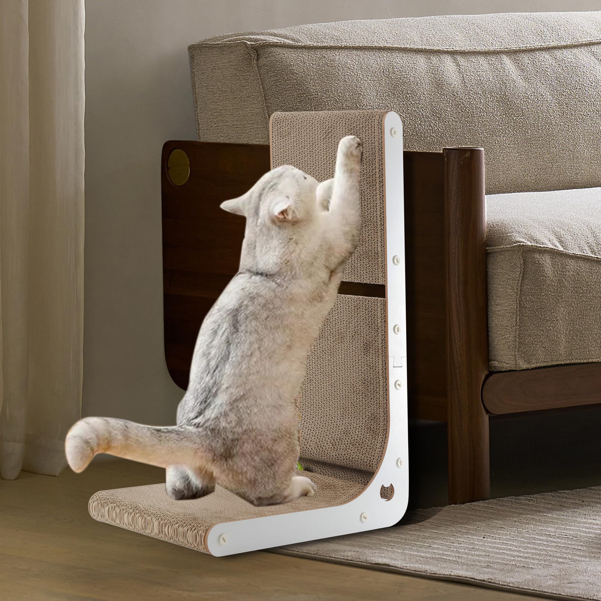 SMARTBEAN furniture-protecting scratcher use case in a living room
