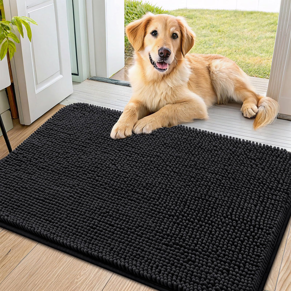 Smiry dog door mat absorbent closeup highlighting moisture pickup for muddy paws