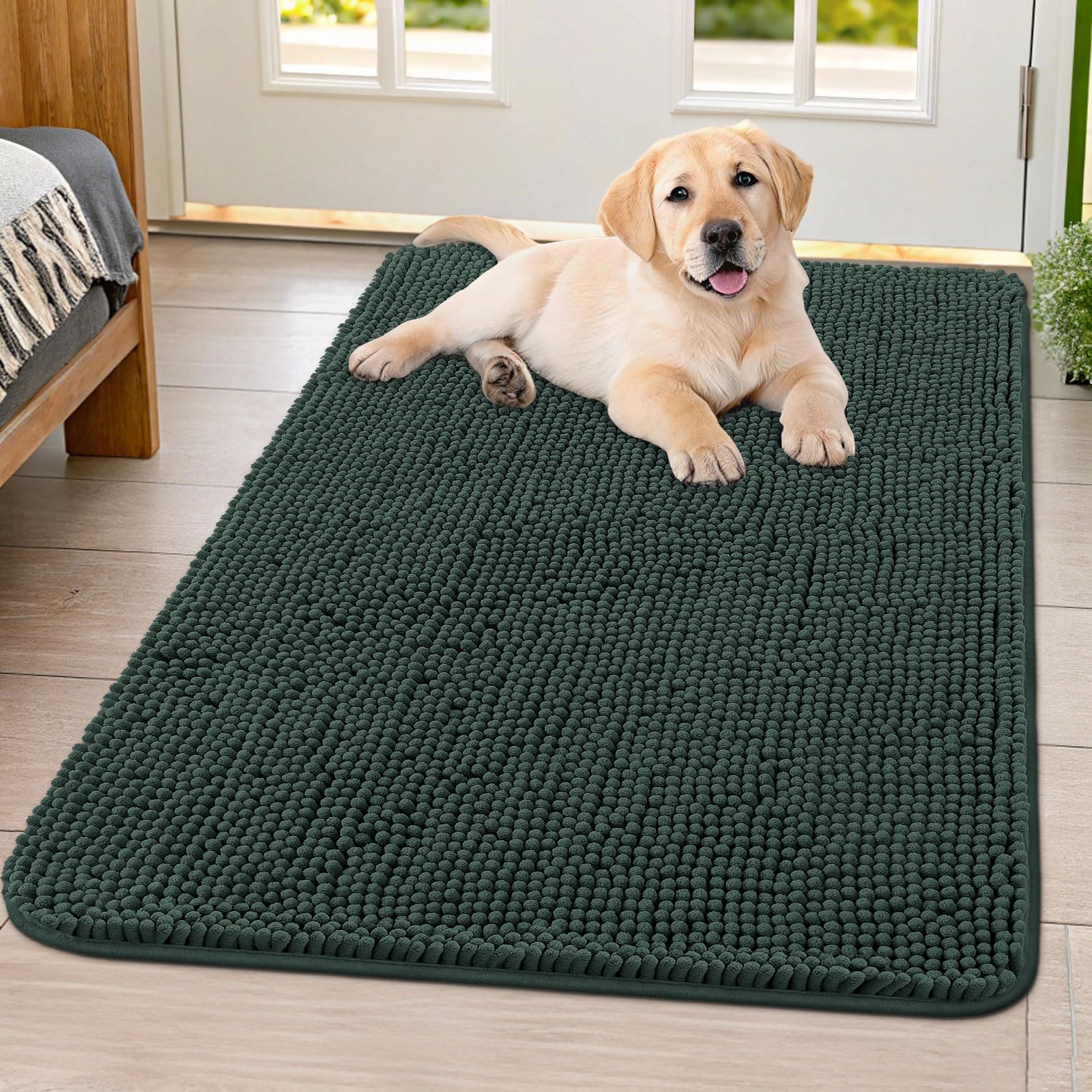 Smiry Dog Door Mat close-up shows plush chenille absorbing moisture and trapping dirt.