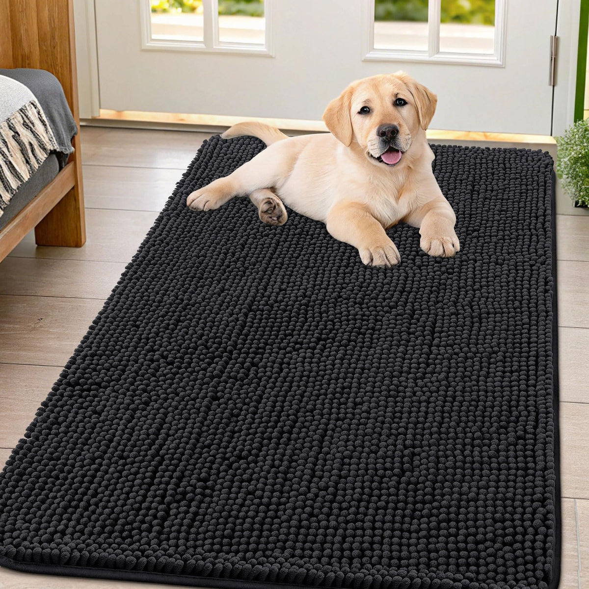 Smiry dog door mat absorbent-dirt-trap close-up soaking muddy paw moisture