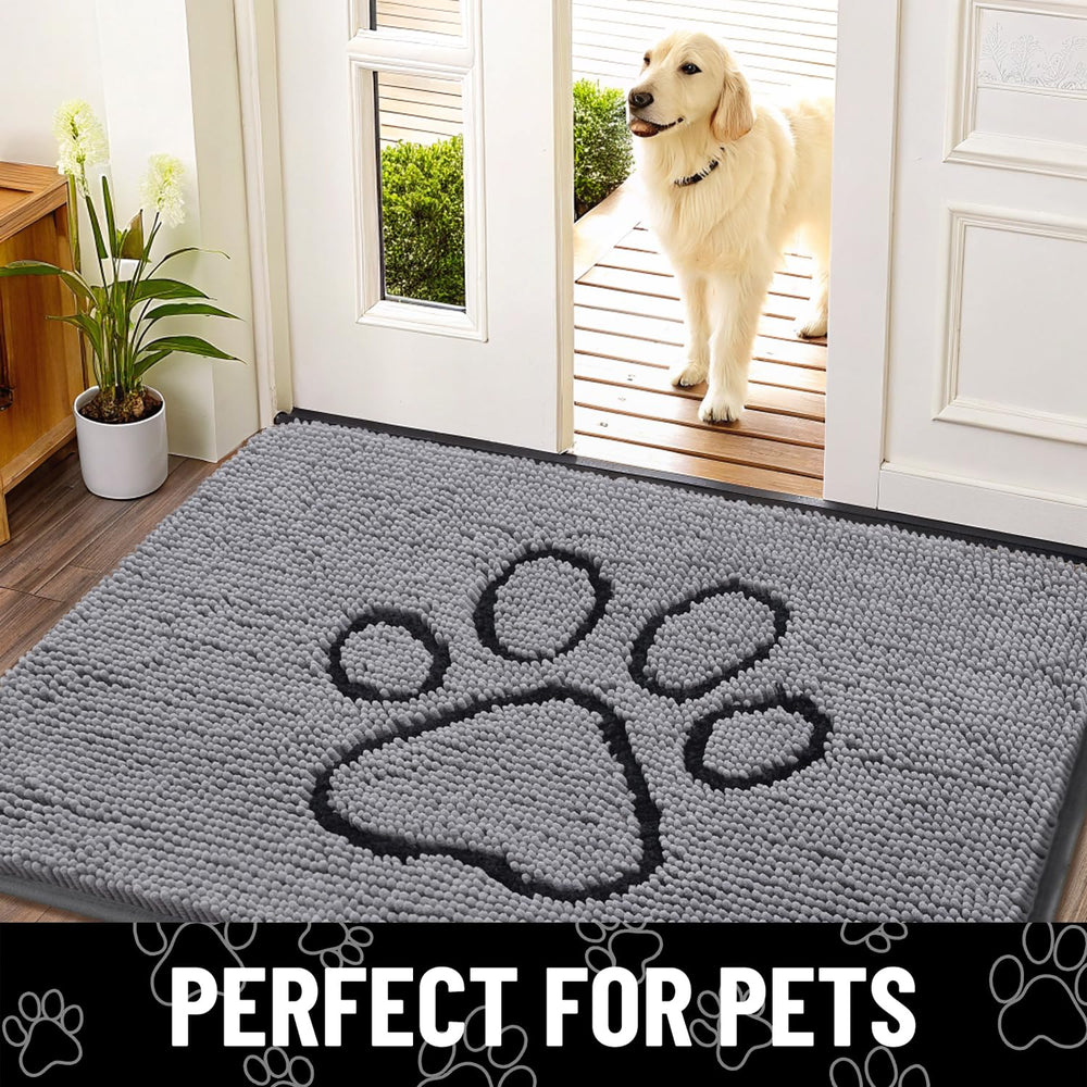 Smiry indoor-outdoor mat handles rain and slush during daily comings and goings.