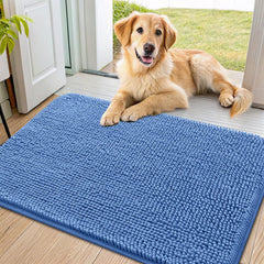 Smiry dog door mat shows muddy paws, absorbing moisture to keep floors cleaner.