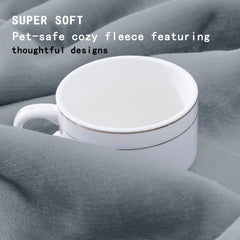 Smiry furniture-protector on sofa demonstrates hair and stain resistance.