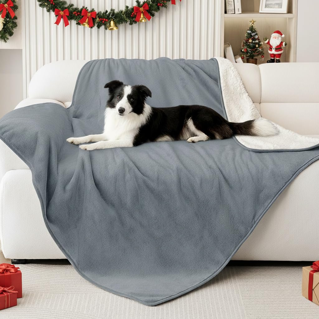 Smiry waterproof dog bed blanket closeup shows water-repellent lining blocking spills.
