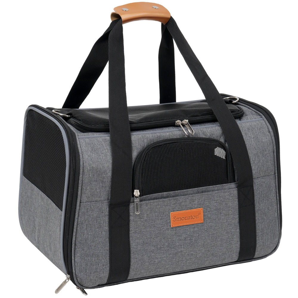 Smouatou cat carrier showing secure anti-slip zippers for safe access