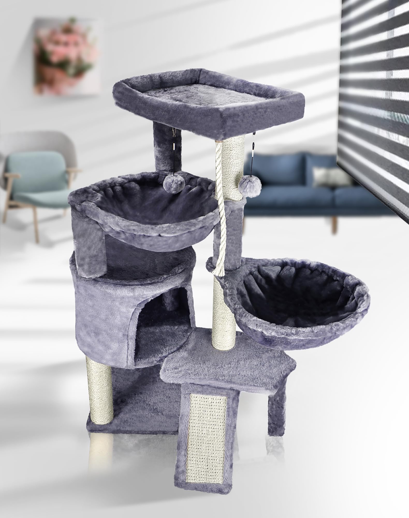 Smouatou Xin three-layer design suits multi-cat households.