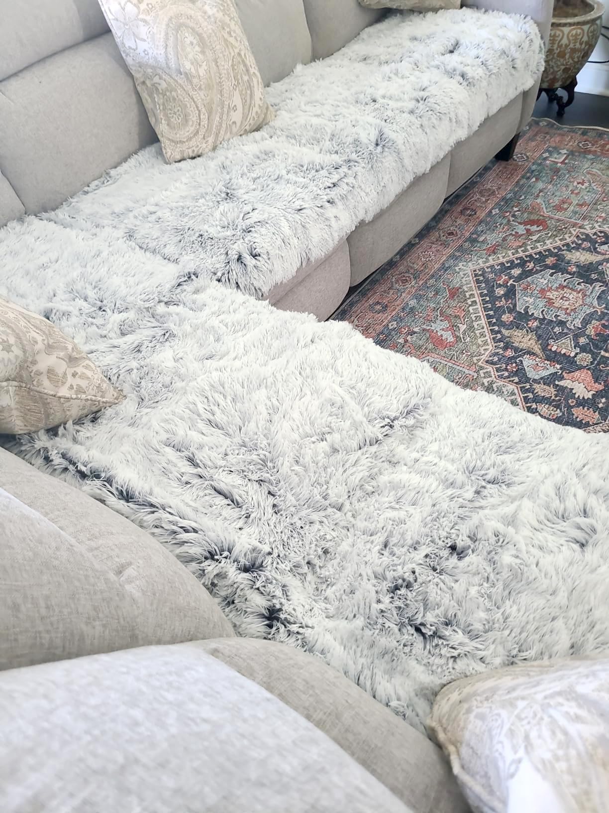 Snugglesinto waterproof inner layer protects furniture from accidents while remaining soft.