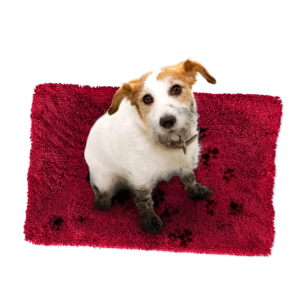 Soggy Doggy Doormat absorbent microfiber soaks up water to keep floors dry.