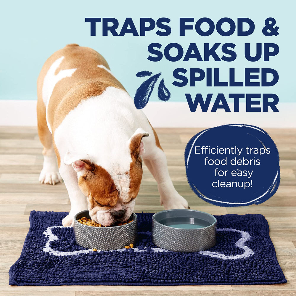 Soggy Doggy Slopmat close-up chenille fibers shows ultra-absorbent texture for muddy paws.