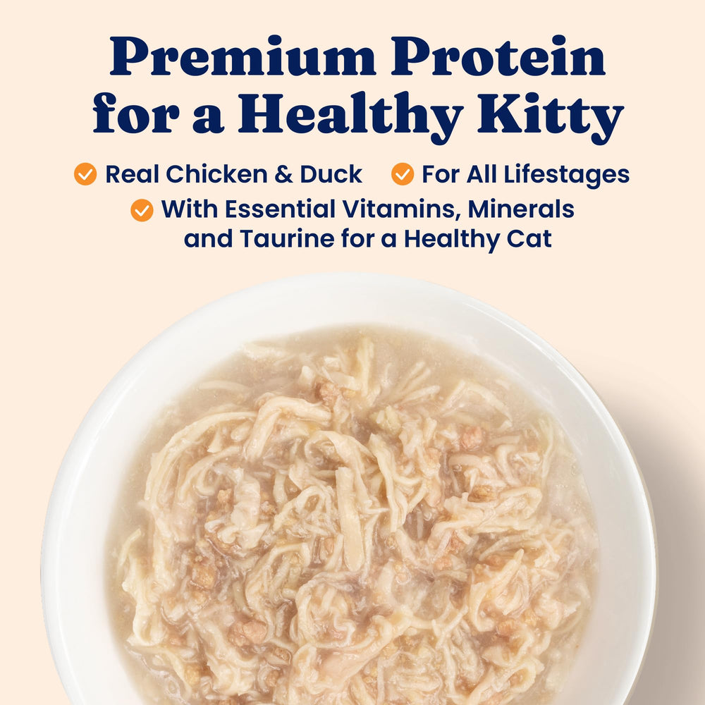 Solid Gold chicken-duck shreds closeup highlight palatable texture and high-protein appeal.