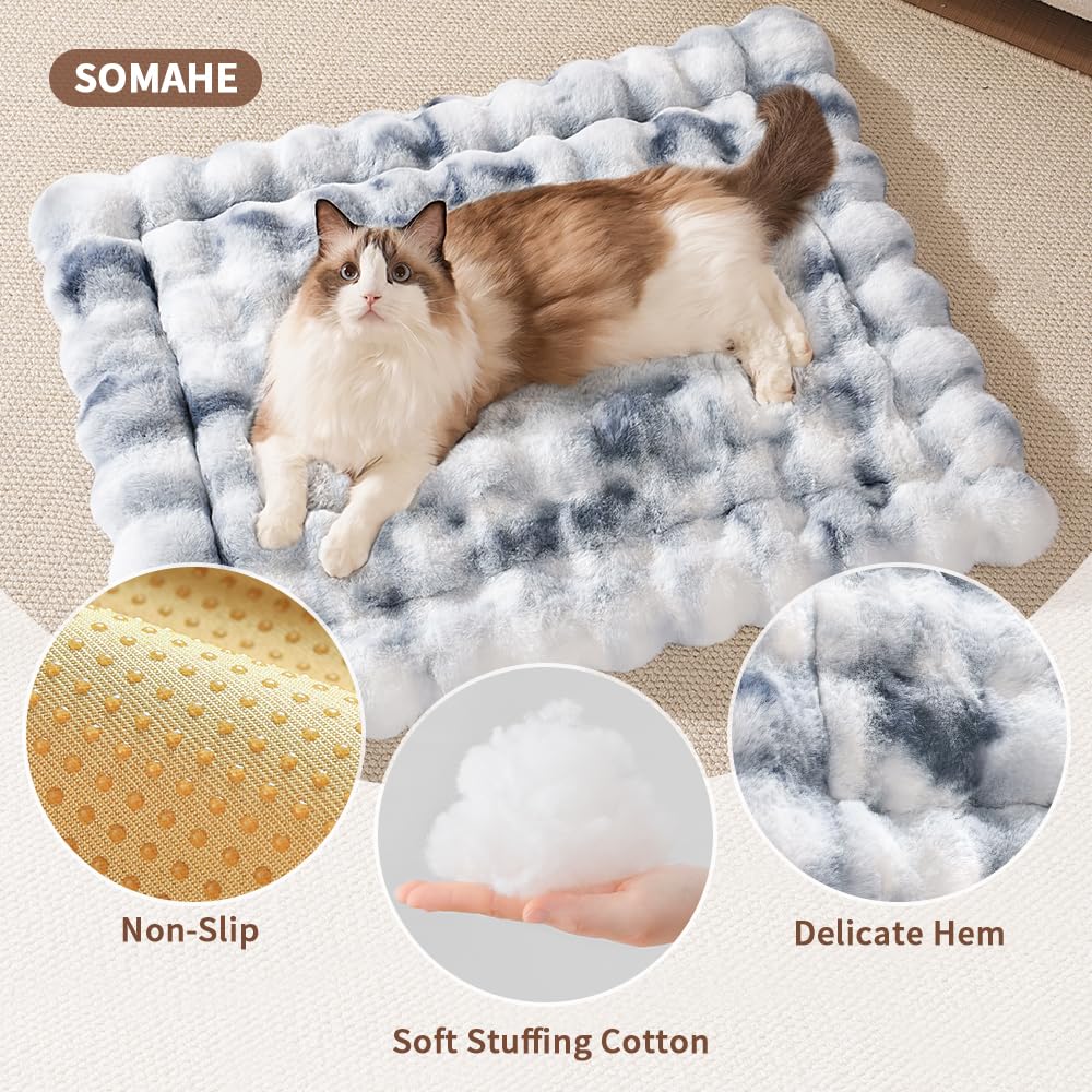 SOMAHE memory-foam core support supports aging pets during restful stretches.