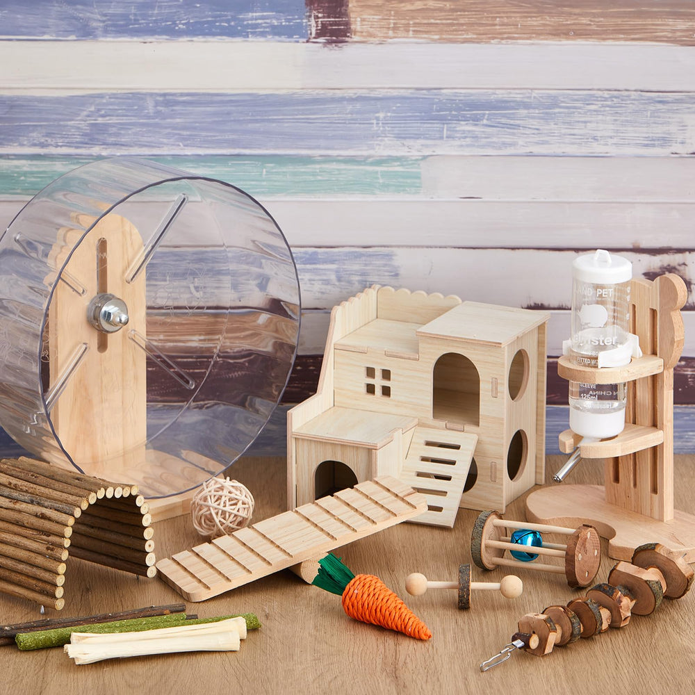 Sonwyoung chew toy collection encourages gnawing and play.