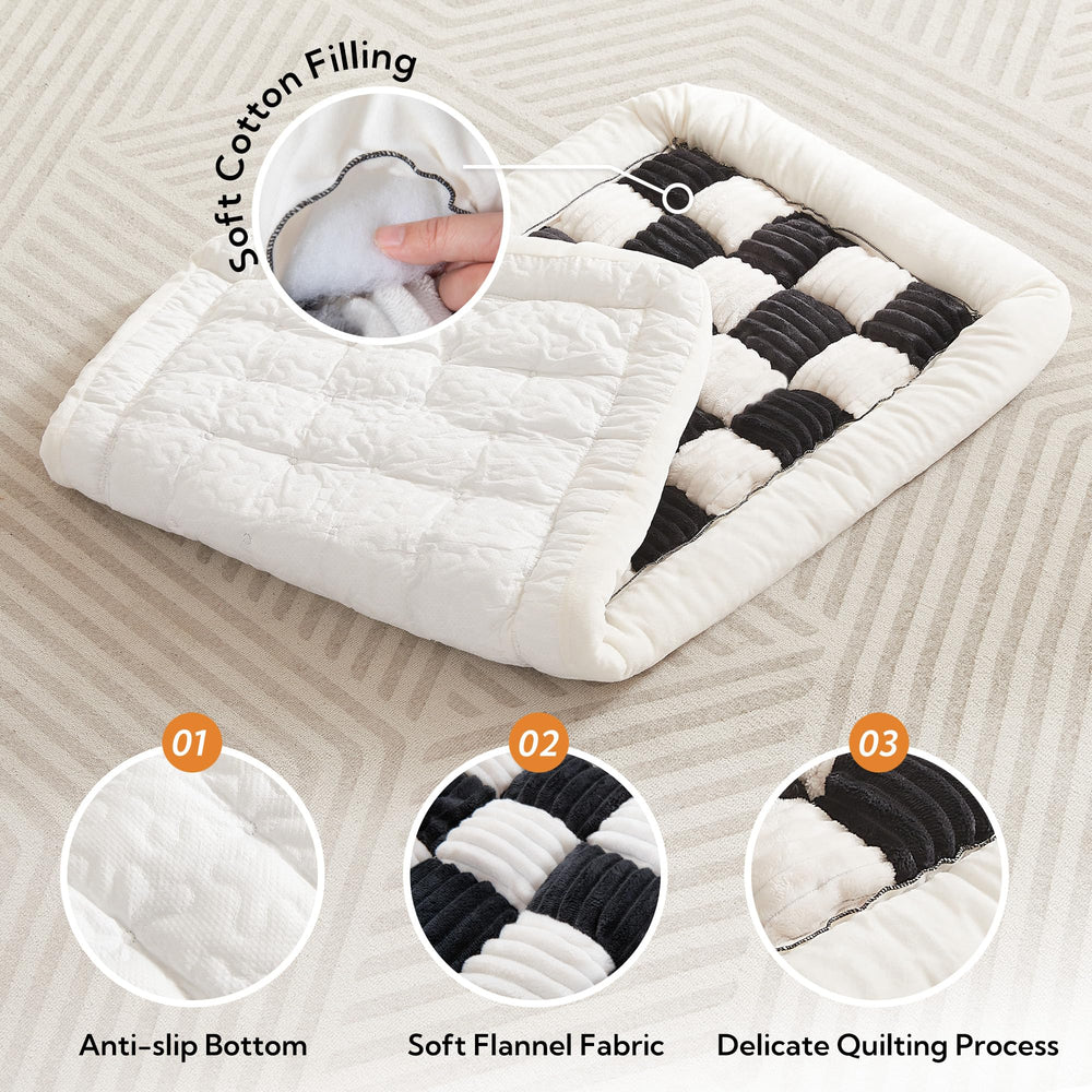 Soulbond Backseat Pet Bed Mat uses durable fabric for daily use and resilience.