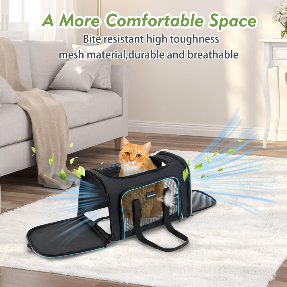 Soundy carrier soft fleece pad provides cozy resting space inside