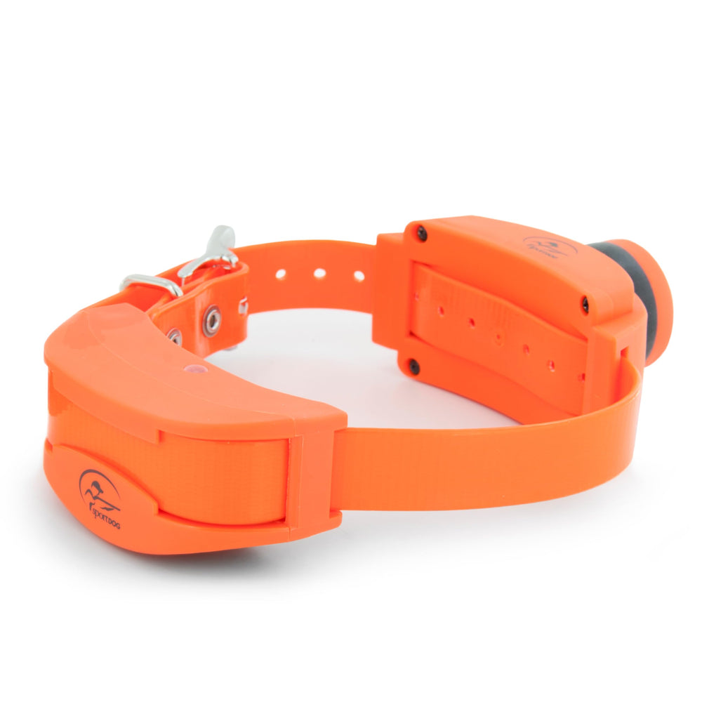 SportDOG UplandHunter 1875 transmitter demonstrates long-range field control benefits.