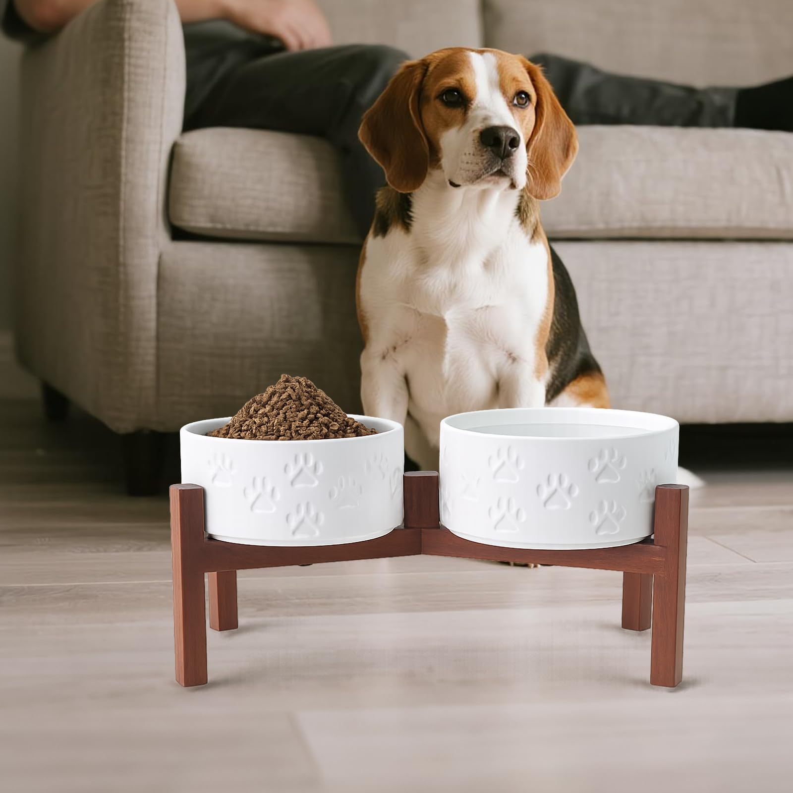 SPUNKYJUNKY-dining-setup image indicates coordinated look with acacia stand and generous 42.27 oz bowl.