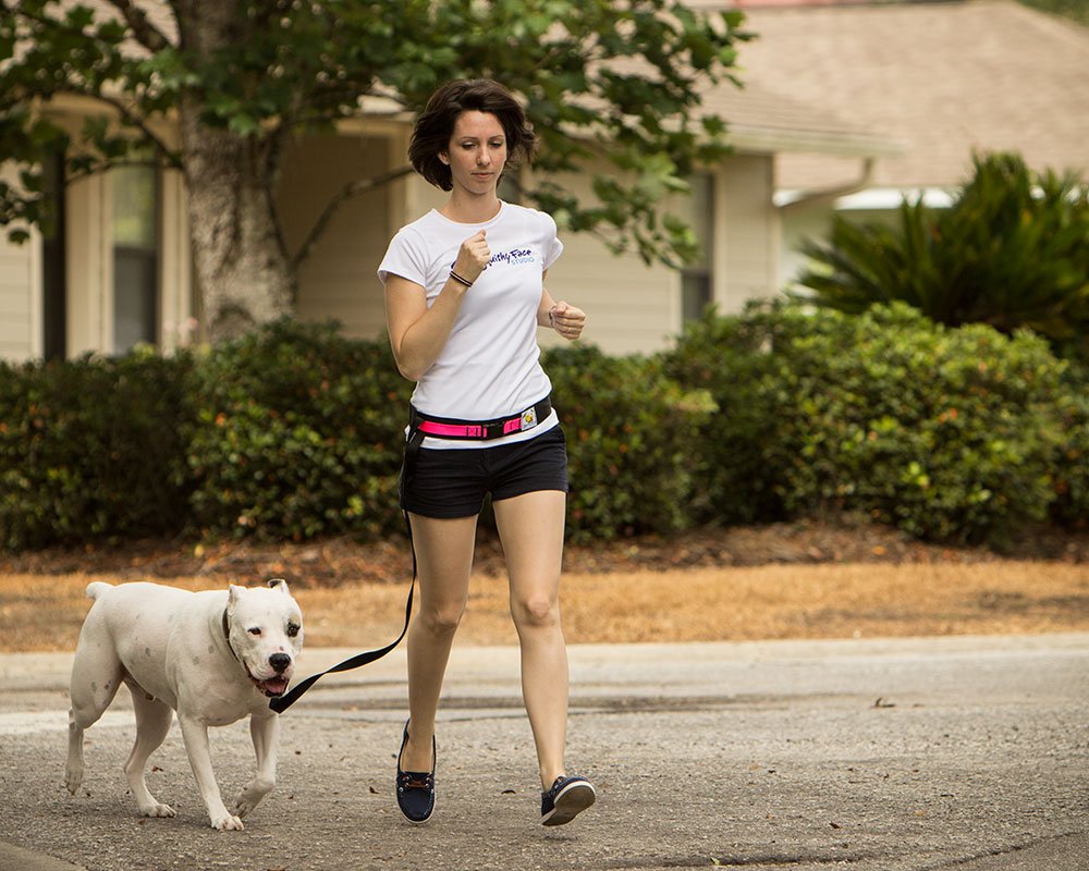Squishy Face Studio dog-pulling relief neon pink helps distribute force for training and calmer sessions.