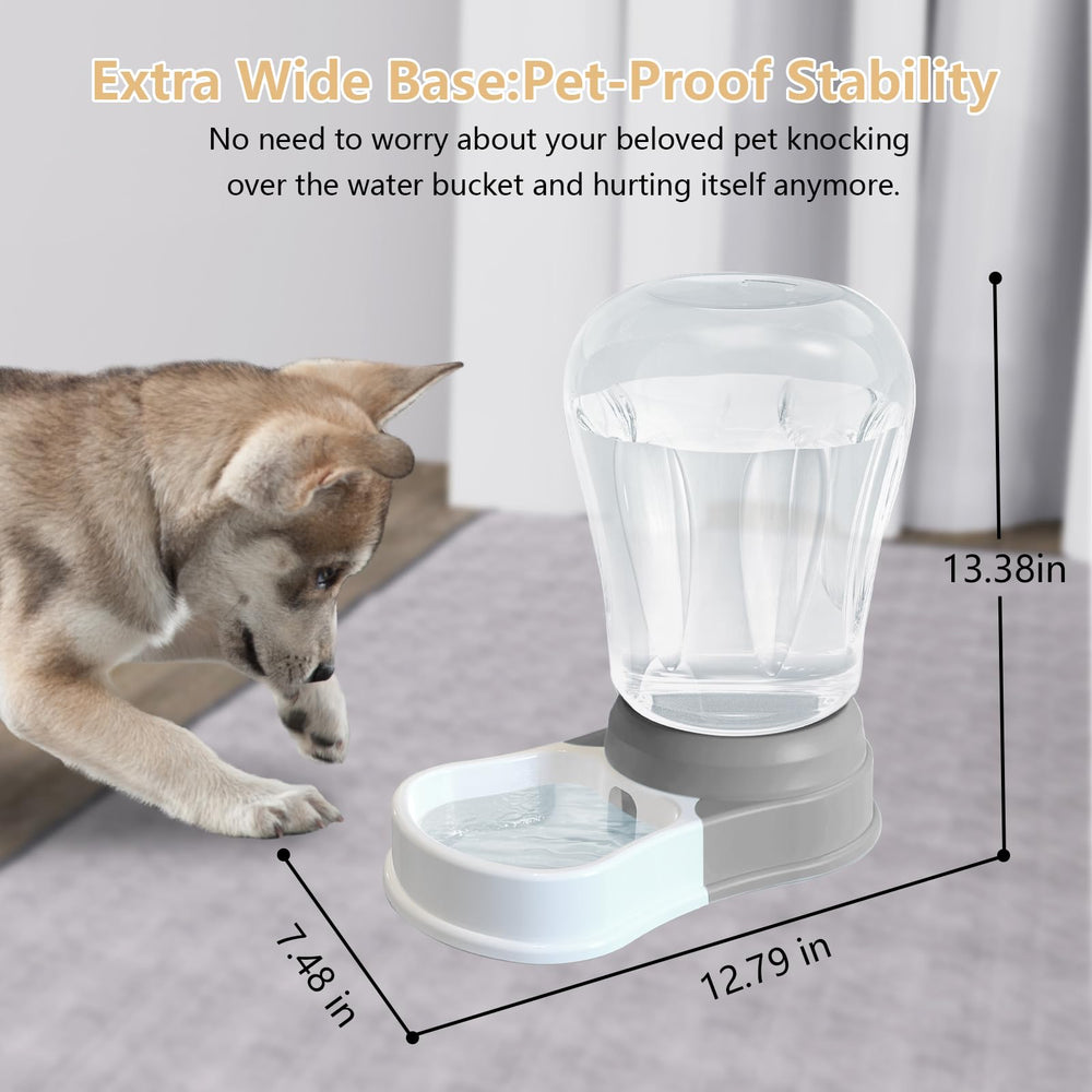 STALTWO water dispenser anti-slip base keeps pets steady while drinking.