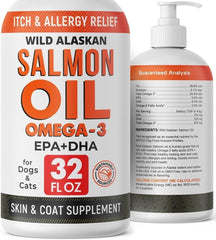 STRELLALAB Salmon Oil bottle shows wild Alaskan source supporting coat health.