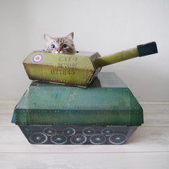 Suck UK Tank Cat House assembly instructions highlight quick setup for busy owners.
