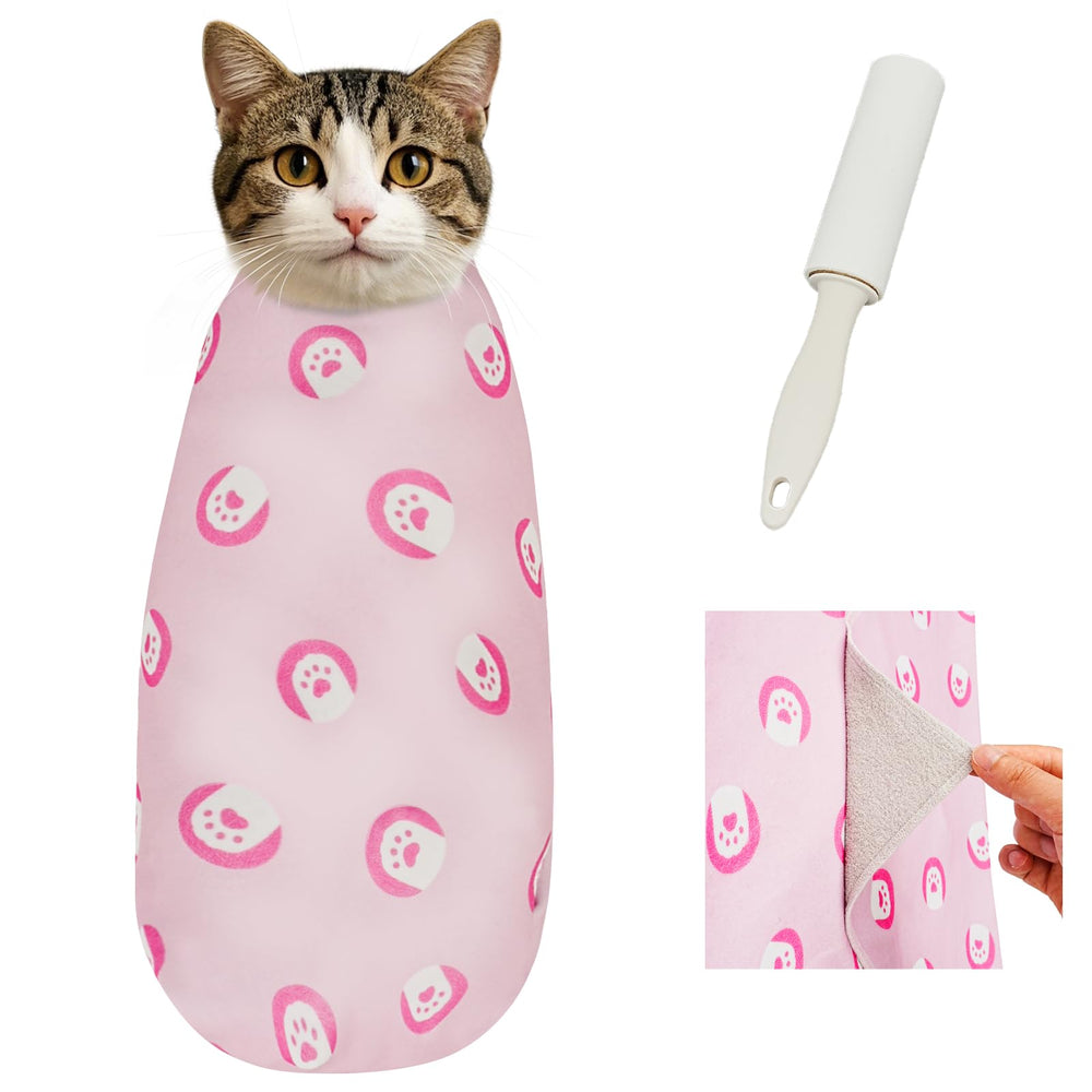 Supet Cat Wrap nail-trimming view shows secure, snug fit for calm grooming.