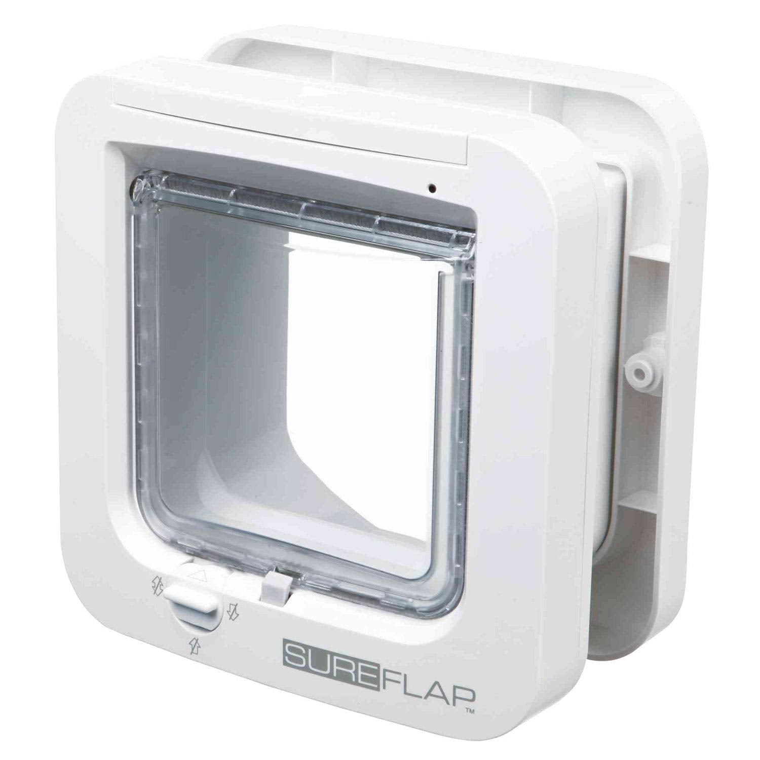 SureFlap battery-powered operation offers long, low-maintenance power with four AA batteries