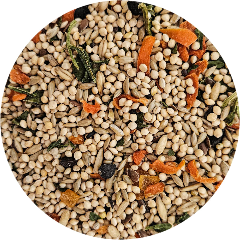 Sweet Harvest dehydrated carrots and spinach show colorful, vitamin-rich mix for variety.