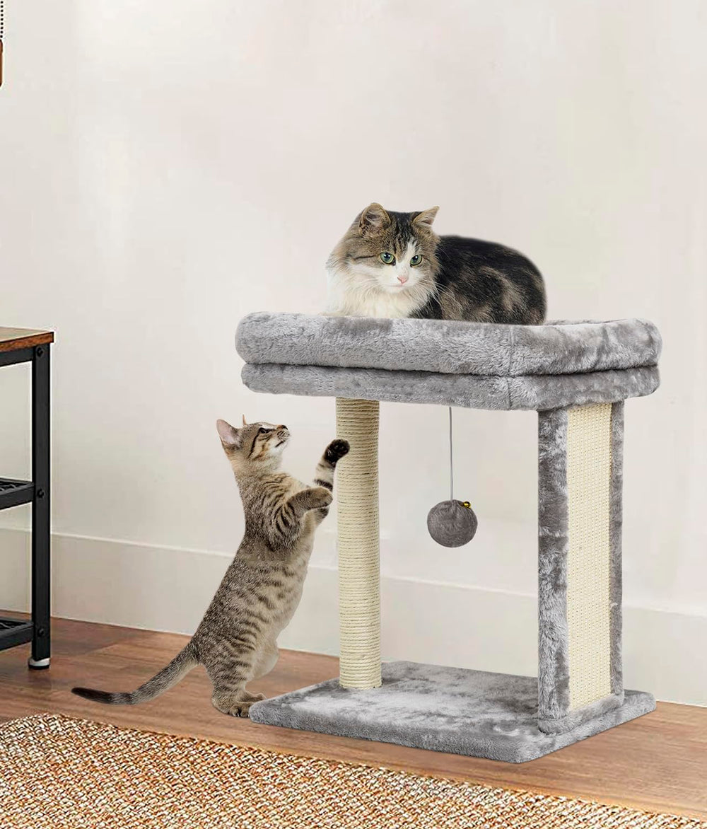 SYANDLVY cat tree in-use design supports lounging and playful scratching sessions.