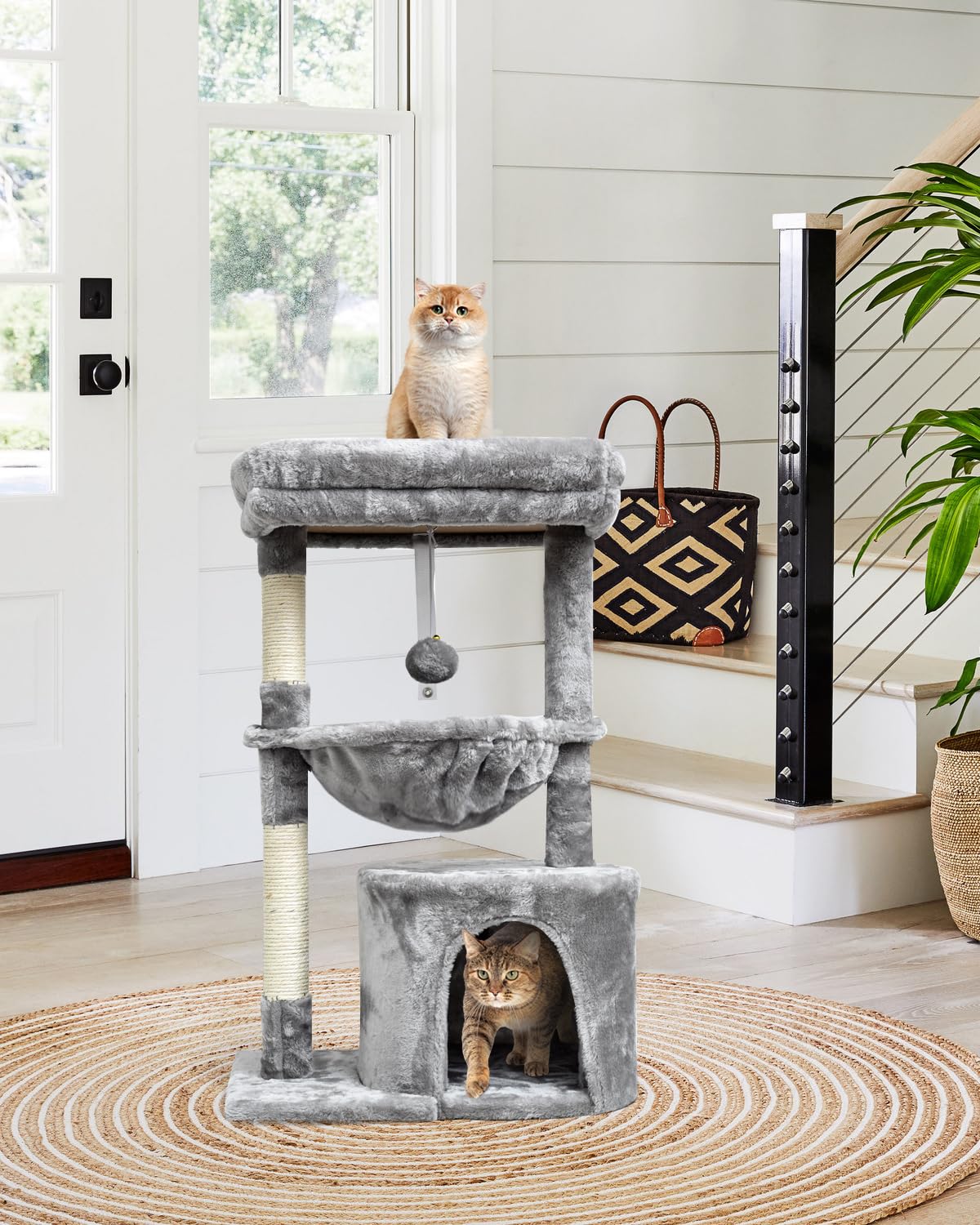 SYANDLVY cat tree removable cushions and wipeable veneer for easy cleaning