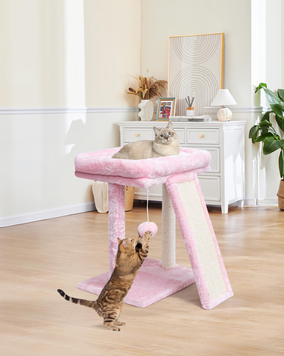 SYANDLVY cat tree fits apartments, offering play and rest nearby