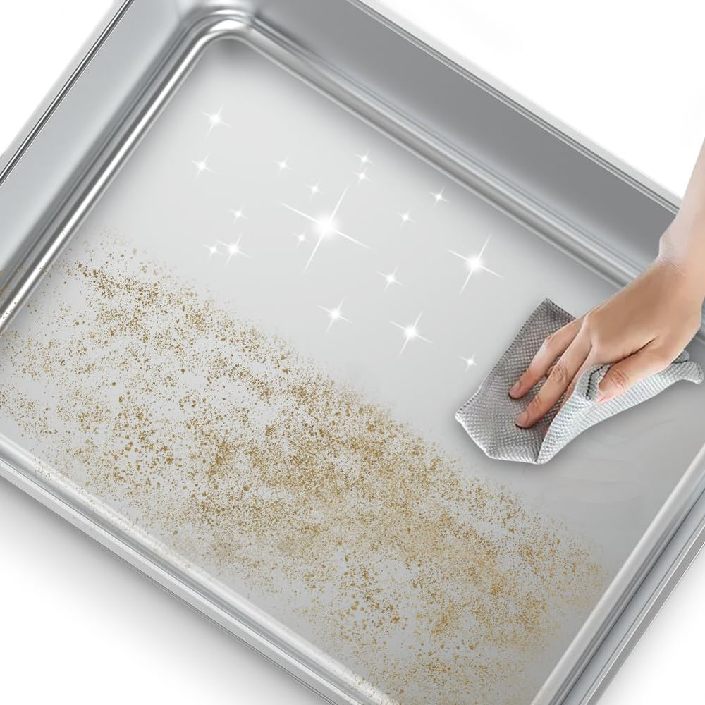 SZEE high-side design contains litter and urine effectively.