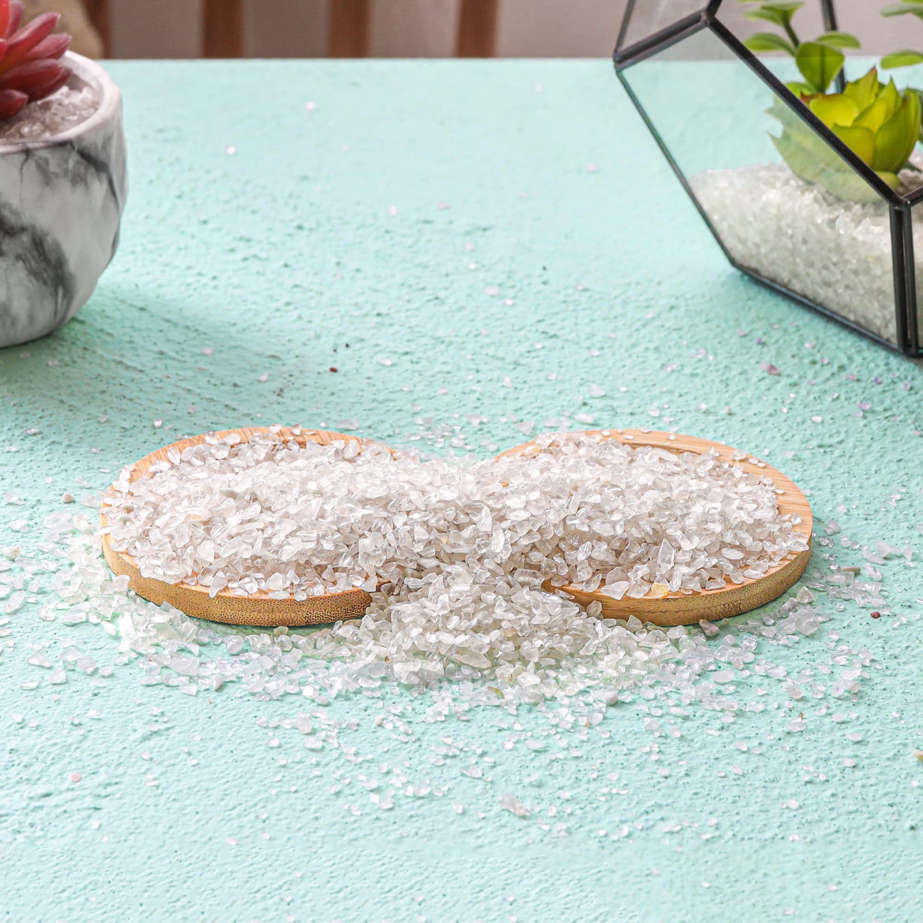 T4U clear quartz chips ideal for plant top dressing and drainage