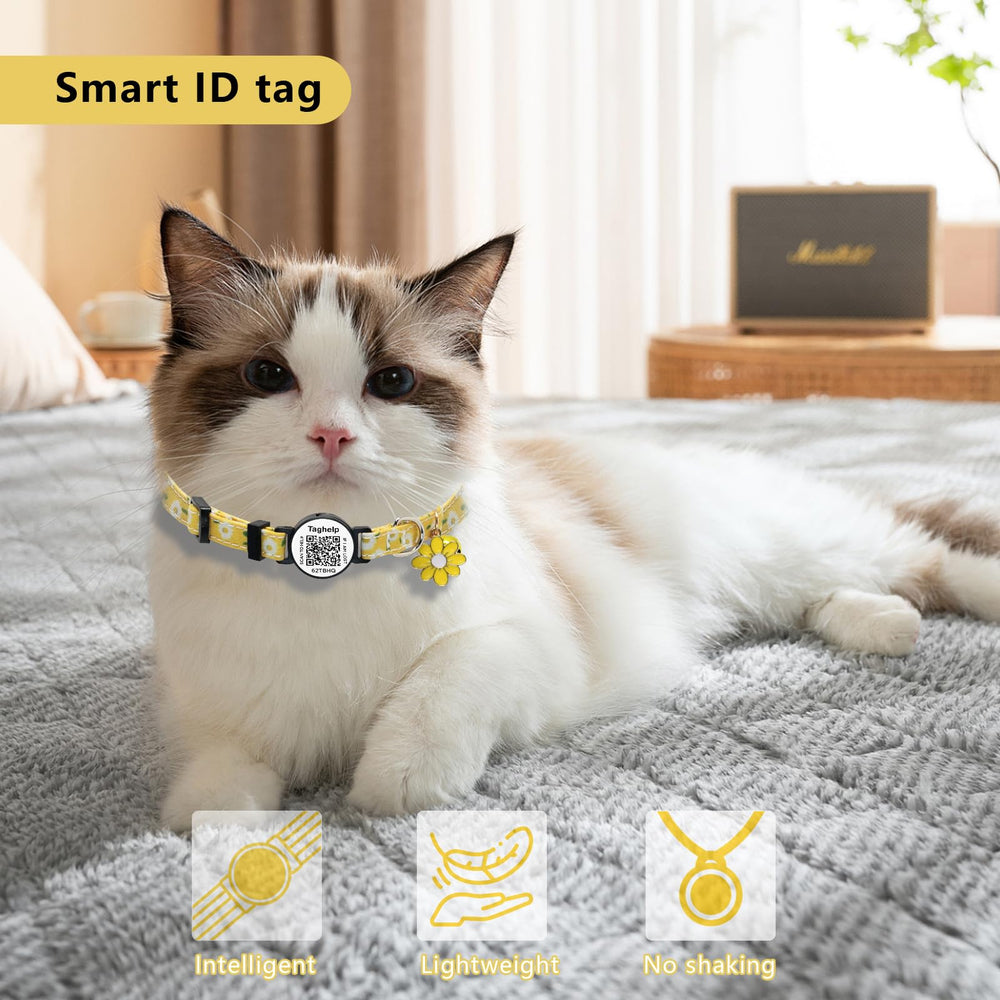 Taghelp cat collar bell detail highlighting charm and visibility.