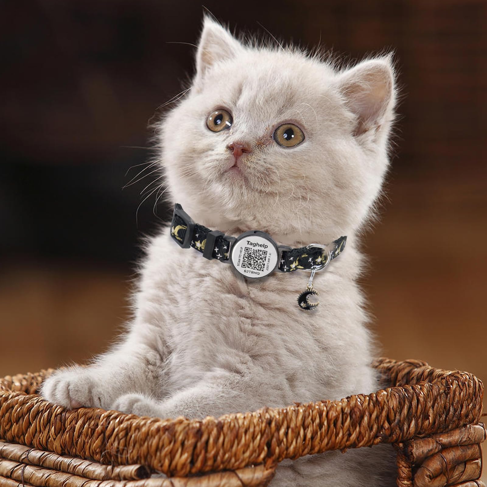 Taghelp-nylon-comfort-collar silky nylon feels gentle for daily wear.