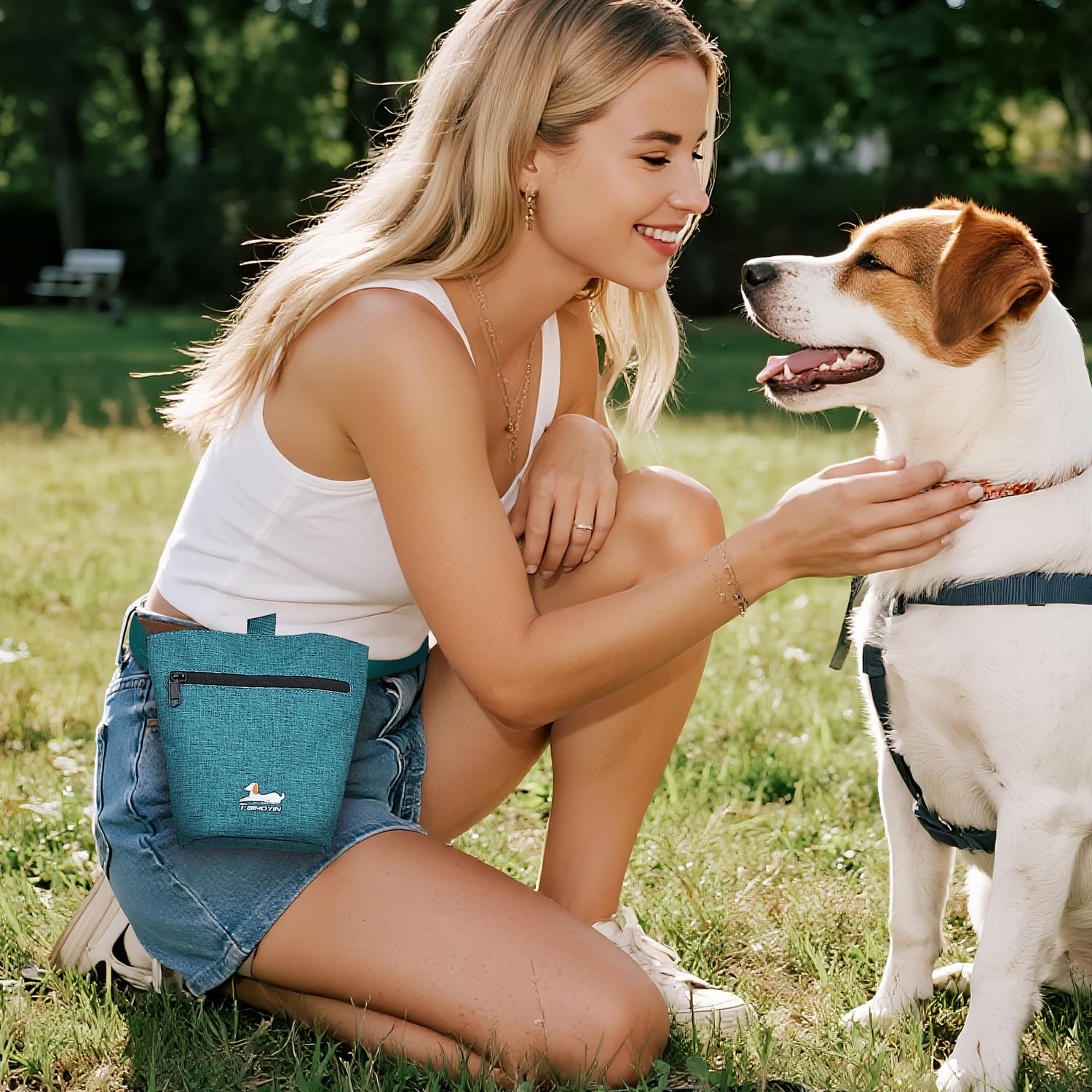 TAIHOYIN teal travel bag stands out on trips and walks