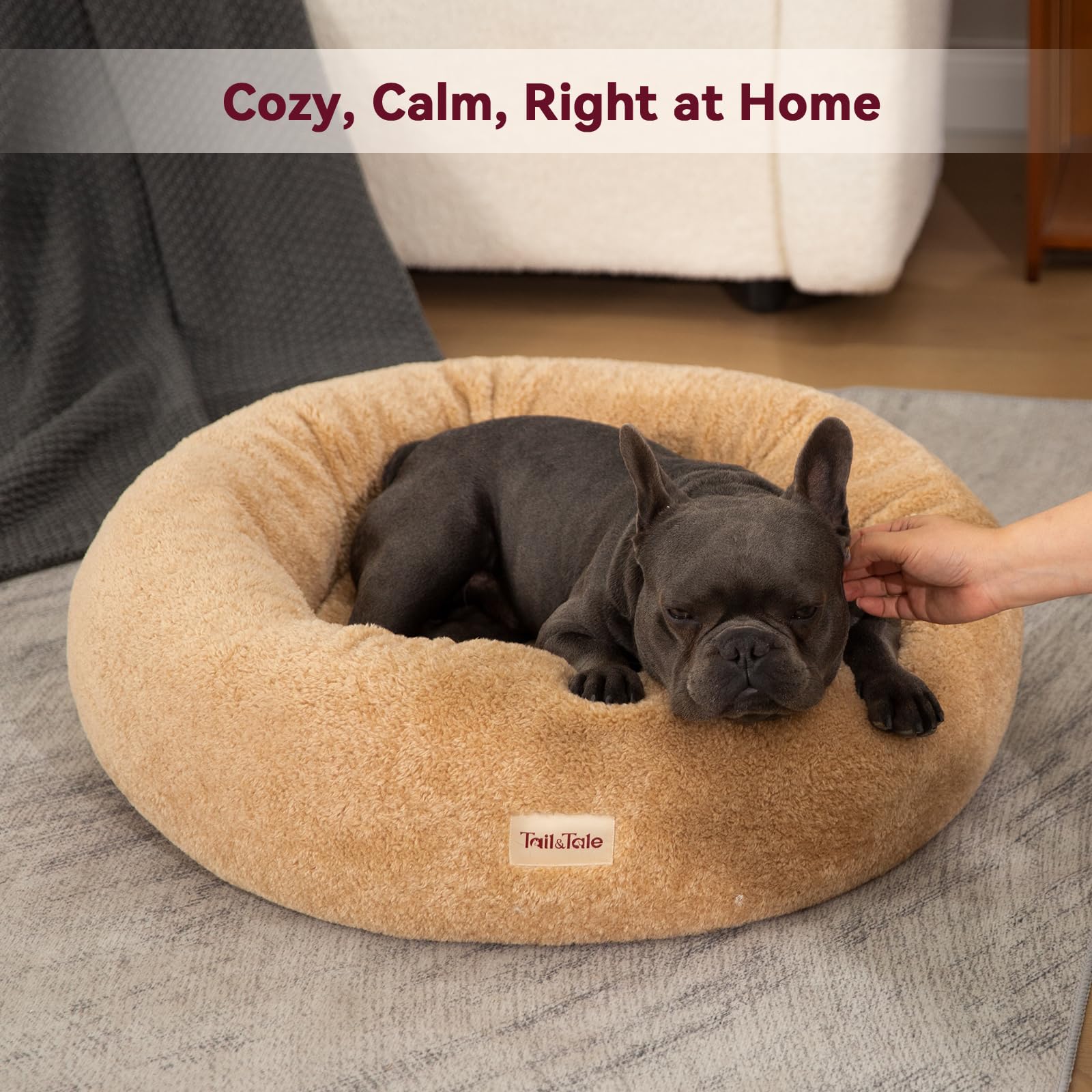 Tail&Tale non-slip bottom keeps the bed stable on smooth floors.