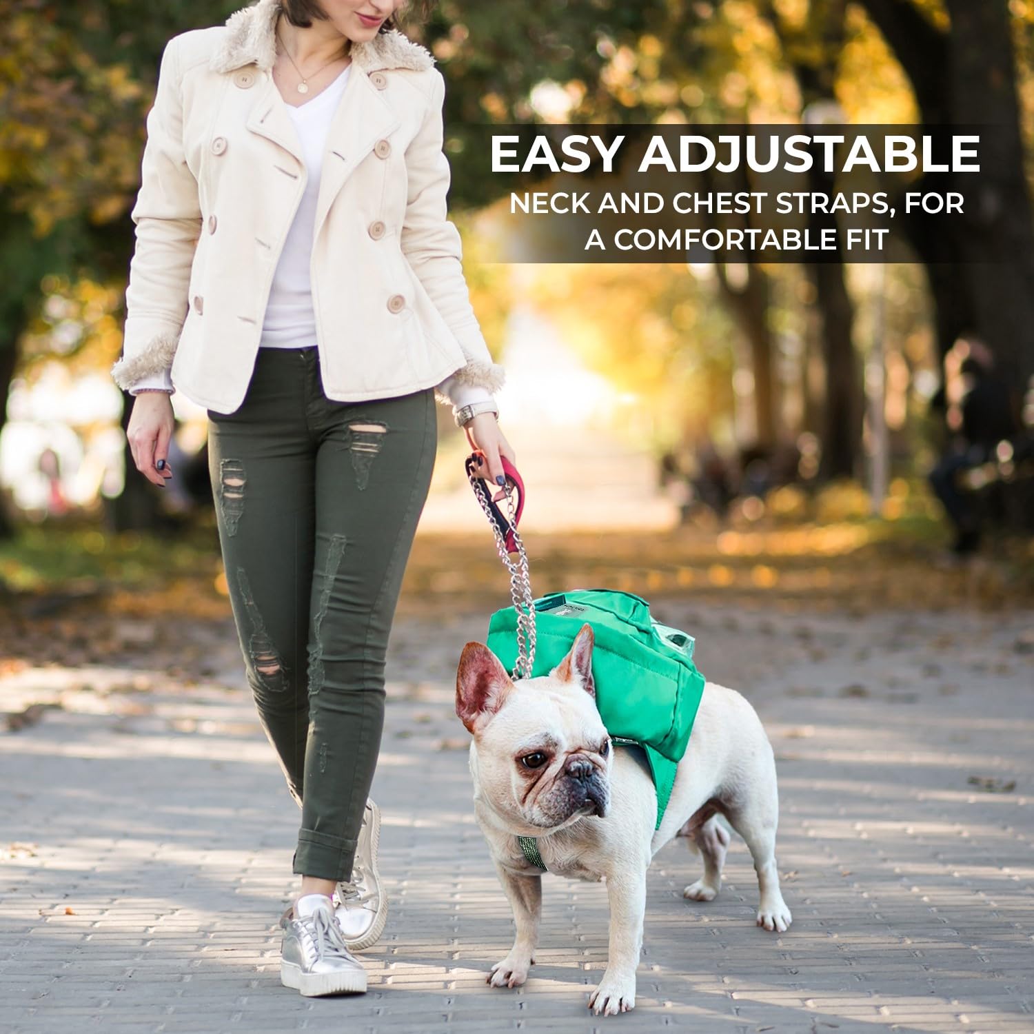 TAILTOTE adjustable neck and chest straps ensure snug, all-day comfort.
