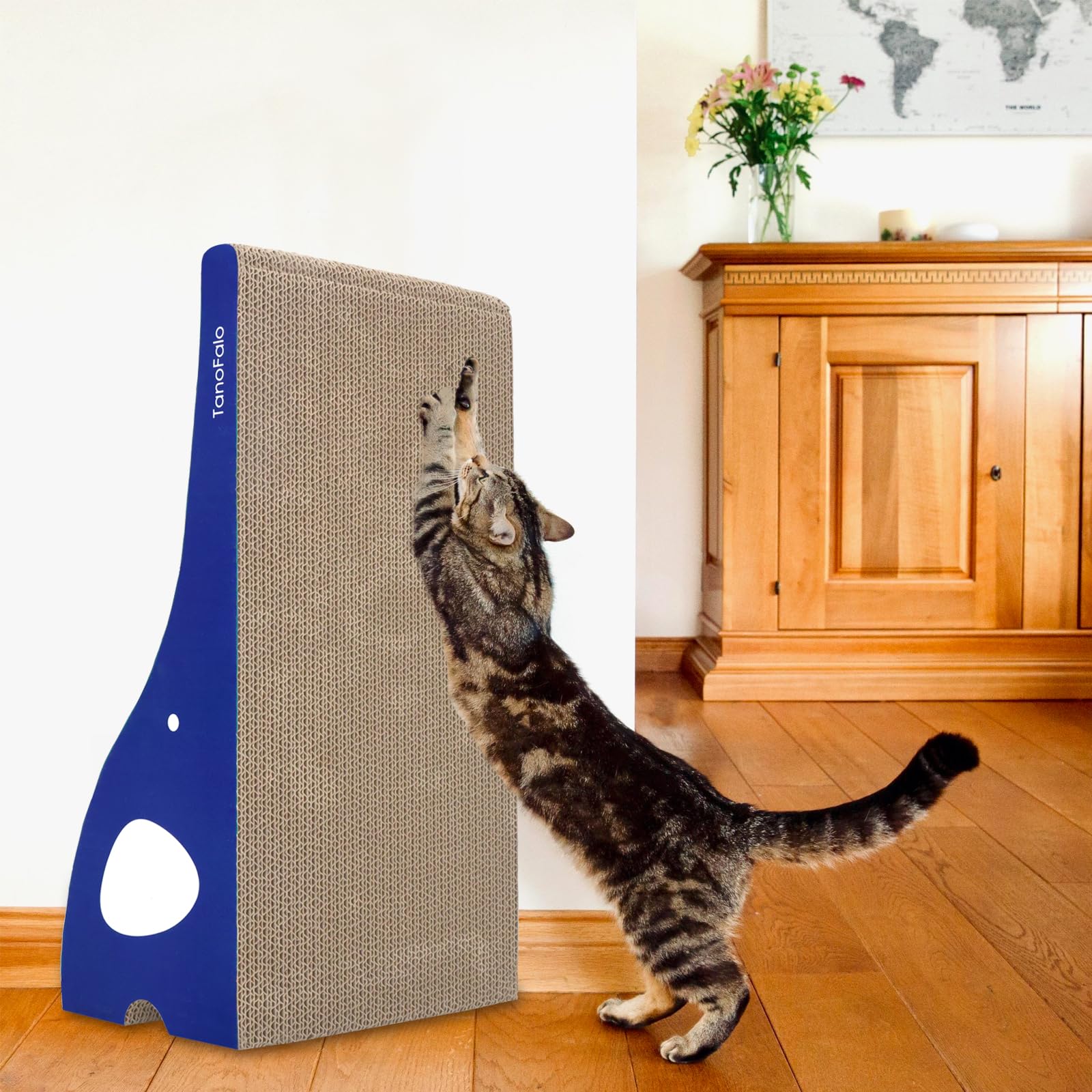 TANOFALO Cat Scratching Board, space-saving corner view, fits discreetly in rooms.