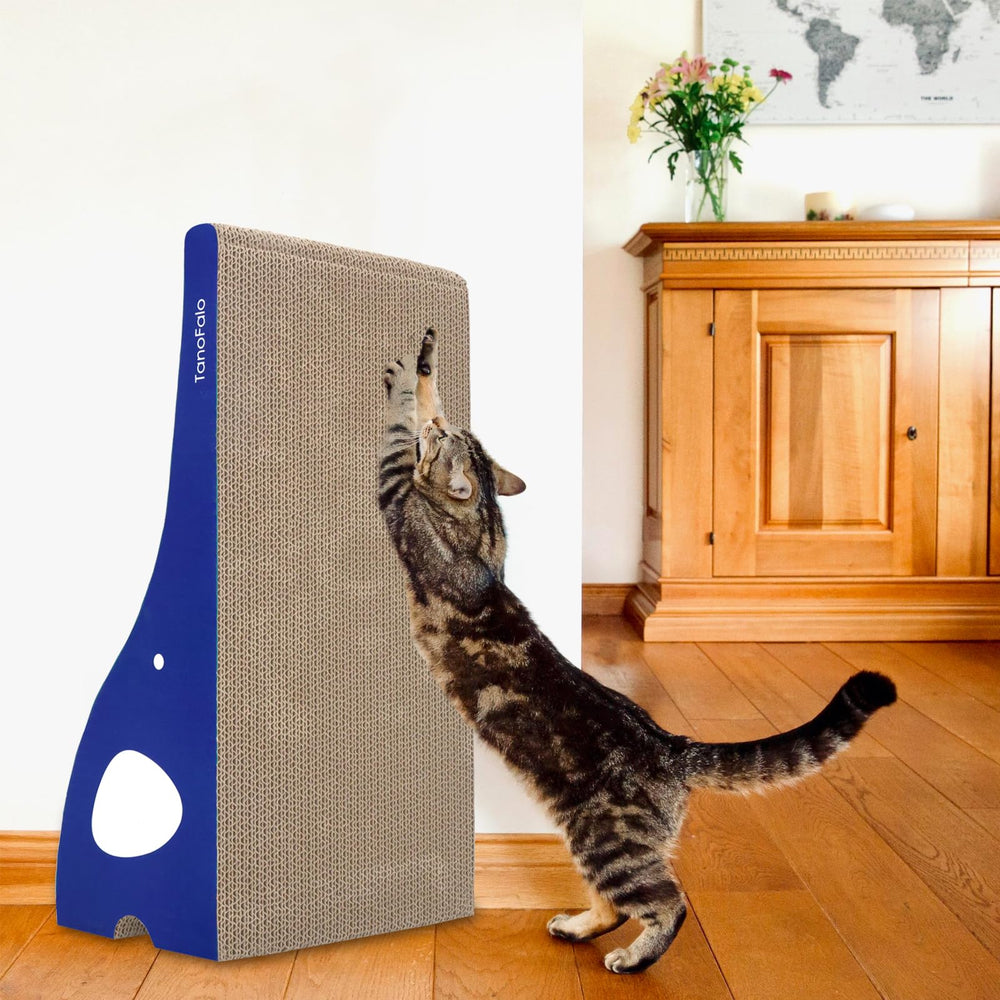 TANOFALO Cat Scratching Board, space-saving corner view, fits discreetly in rooms.