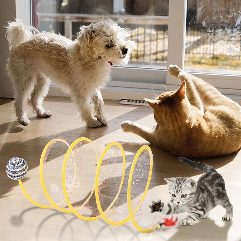TEASIK cat tunnel bed yellow in-use play shows kittens enjoying self-entertainment.