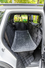 TGODGPY non-slip dog bed mat anti-slip silicone ensures stable rides.