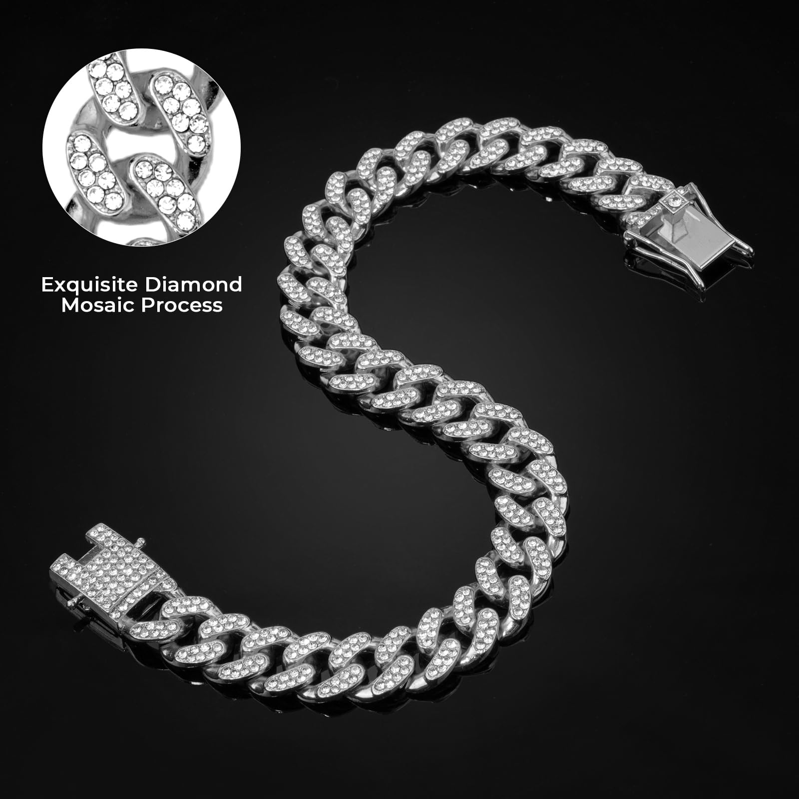 THAMIAO dog chain collar on dog demonstrates lightweight comfort during walks and training.