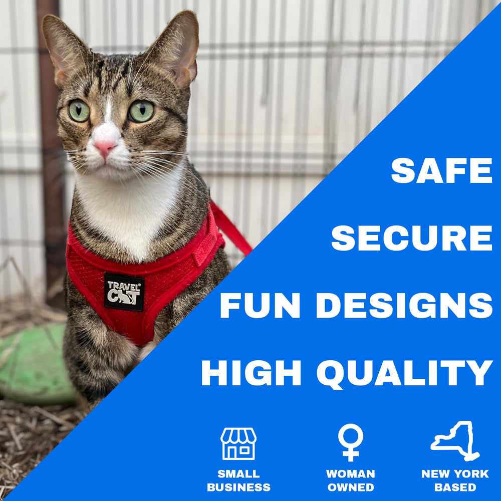 The Fat Cat extra-small size display suits kittens for safe harnessing.