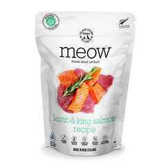The New Zealand Natural Pet Food Co Meow freeze dried cat food packshot highlights premium ingredients for cats.