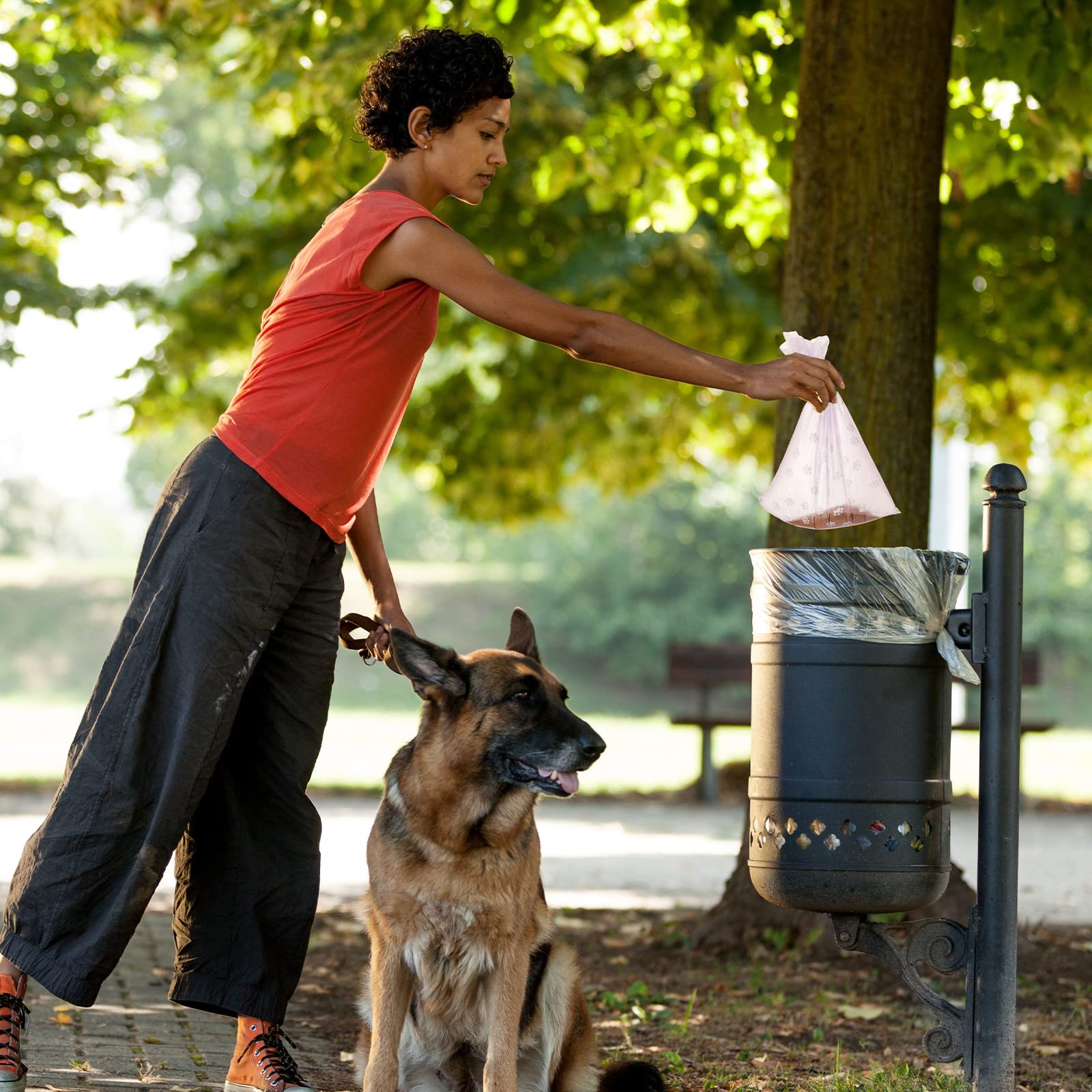 Thenshop colorful bags suitable for travel and daily pet cleanup.