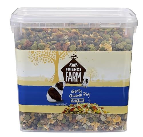 Tiny Friends Farm Gerty Guinea Pig Tasty Mix ingredients close-up with flaked peas and maize for palatable nutrition.