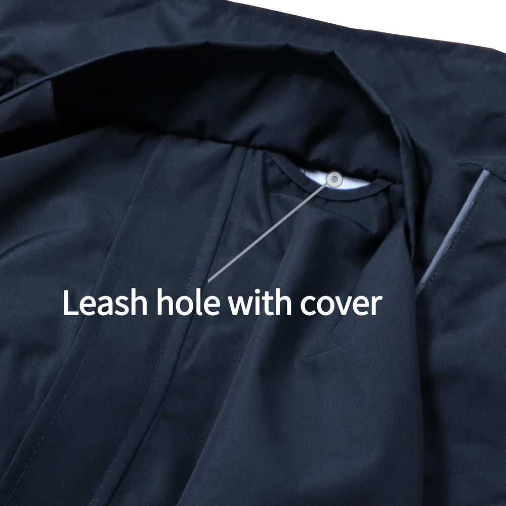 TOBOSS easy-on-one-person dressing makes rainy walks quick and hassle-free.