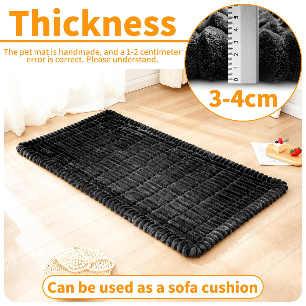 Tokameiu backseat extender-compatible design keeps pets comfortable