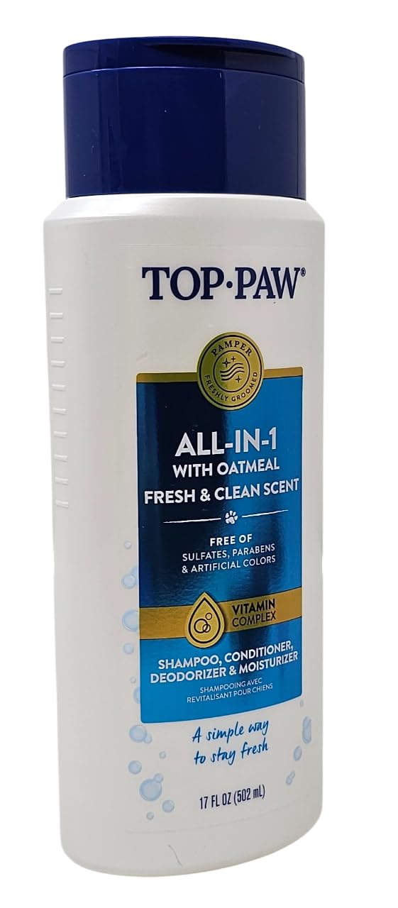 Top Paw sulfate-free label emphasizes gentleness for sensitive skin.